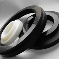 Wellington Plastics Inc logo